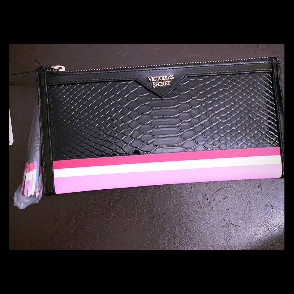 Victoria’s Secret makeup clutch bag